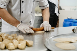 Freshly cooked meals packed hygienically by Samya India volunteers